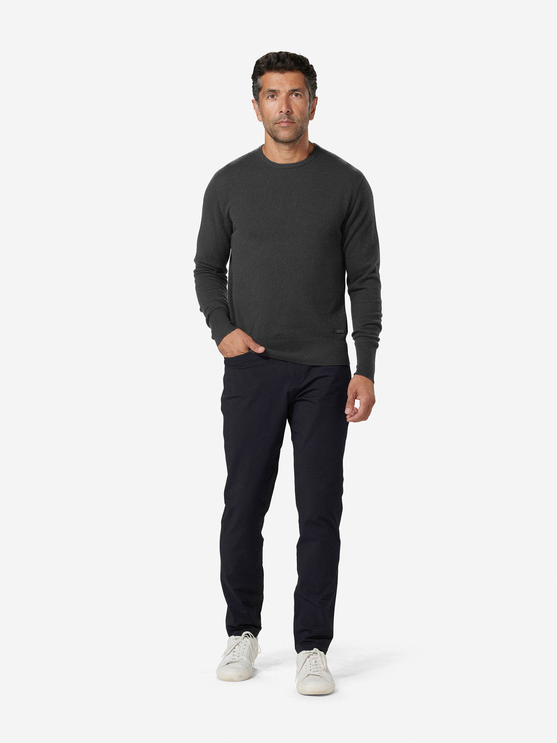 Sun Day Red 3D Tour Cashmere Crew Charcoal | 8326-NXCTO